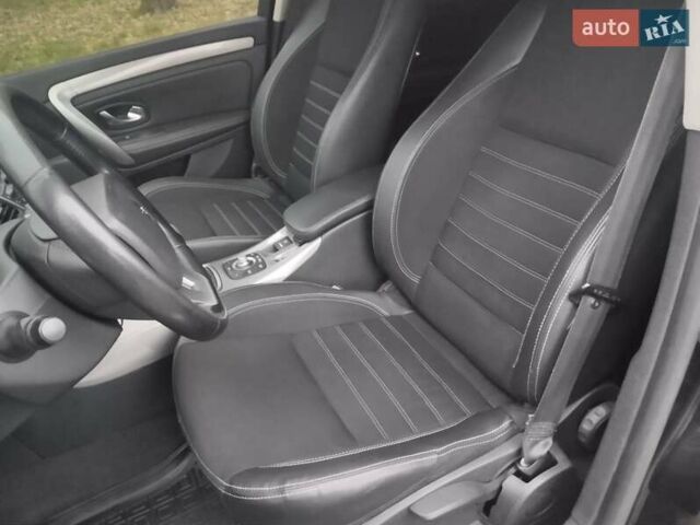 Черный Рено Лагуна, объемом двигателя 1.5 л и пробегом 250 тыс. км за 5500 $, фото 21 на Automoto.ua