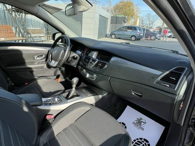 Черный Рено Лагуна, объемом двигателя 1.5 л и пробегом 241 тыс. км за 9600 $, фото 17 на Automoto.ua