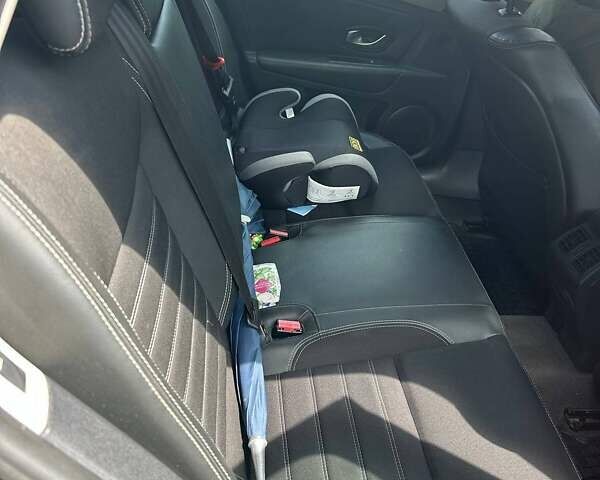 Черный Рено Лагуна, объемом двигателя 1.5 л и пробегом 312 тыс. км за 6200 $, фото 5 на Automoto.ua