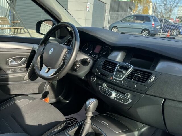 Черный Рено Лагуна, объемом двигателя 1.5 л и пробегом 241 тыс. км за 9600 $, фото 18 на Automoto.ua