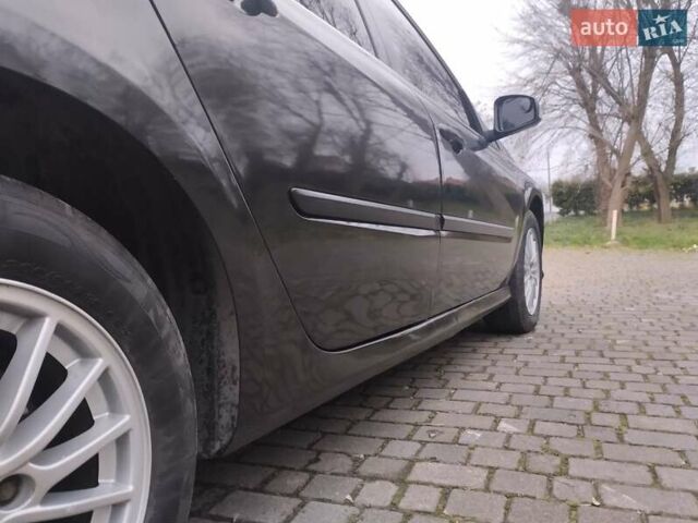 Черный Рено Лагуна, объемом двигателя 1.5 л и пробегом 250 тыс. км за 5500 $, фото 10 на Automoto.ua