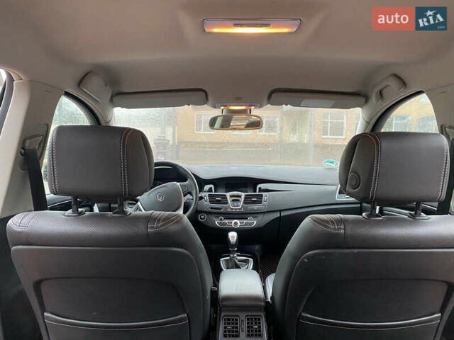 Рено Лагуна 2012 в Полтаве на Automoto.ua Черный Рено Лагуна, объемом двигателя 2 л и пробегом 235 тыс. км за 9500 $, фото 22 на Automoto.ua