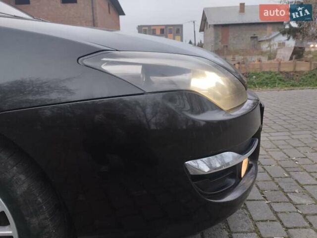 Черный Рено Лагуна, объемом двигателя 1.5 л и пробегом 250 тыс. км за 5500 $, фото 13 на Automoto.ua