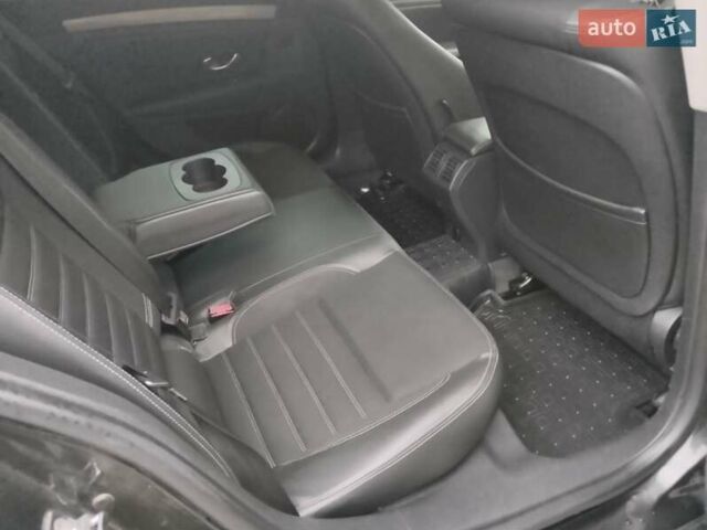 Черный Рено Лагуна, объемом двигателя 1.5 л и пробегом 250 тыс. км за 5500 $, фото 29 на Automoto.ua