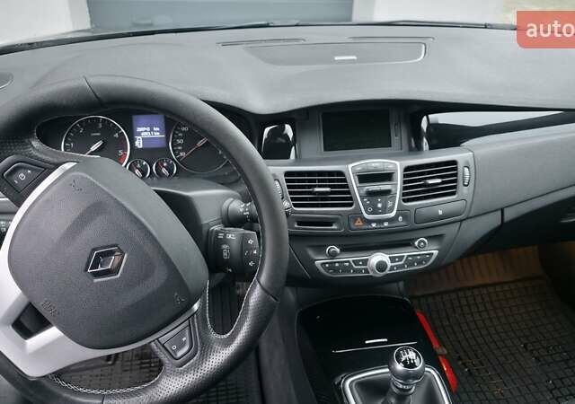 Черный Рено Лагуна, объемом двигателя 2 л и пробегом 281 тыс. км за 7400 $, фото 18 на Automoto.ua