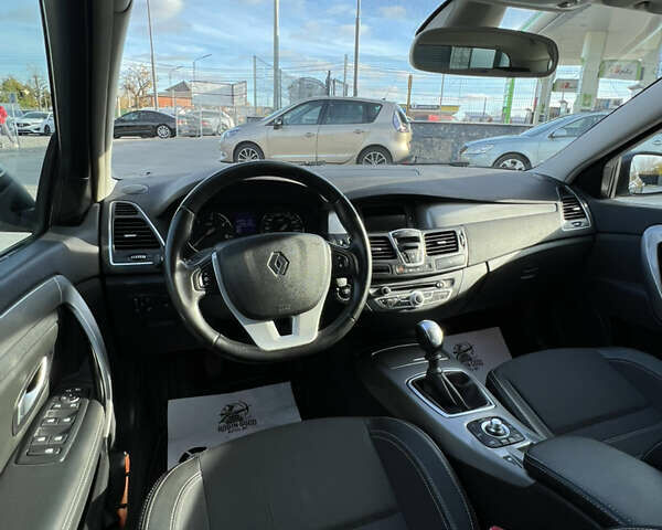 Чорний Рено Лагуна, об'ємом двигуна 1.5 л та пробігом 241 тис. км за 9600 $, фото 14 на Automoto.ua