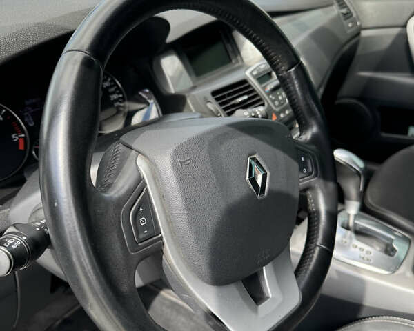 Рено Лагуна 2013 в Киеве на Automoto.ua Черный Рено Лагуна, объемом двигателя 2 л и пробегом 370 тыс. км за 8700 $, фото 8 на Automoto.ua