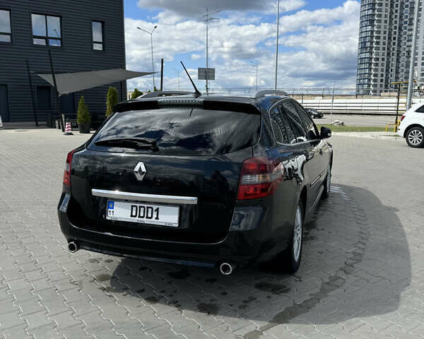 Рено Лагуна 2013 в Киеве на Automoto.ua Черный Рено Лагуна, объемом двигателя 2 л и пробегом 370 тыс. км за 8700 $, фото 2 на Automoto.ua