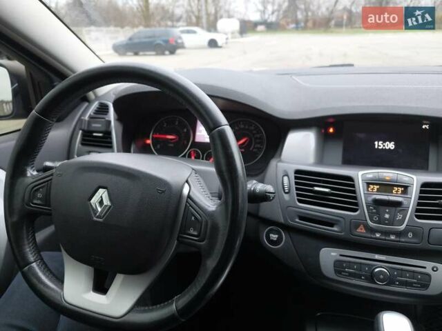 Черный Рено Лагуна, объемом двигателя 1.5 л и пробегом 230 тыс. км за 9500 $, фото 20 на Automoto.ua