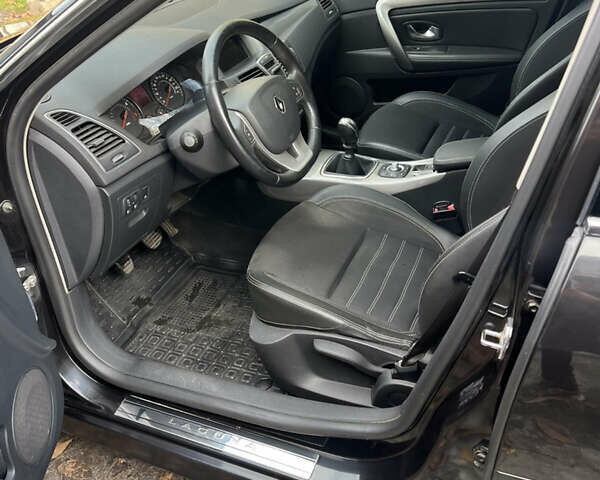 Черный Рено Лагуна, объемом двигателя 1.46 л и пробегом 190 тыс. км за 8400 $, фото 11 на Automoto.ua