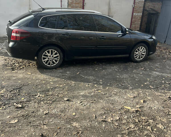 Черный Рено Лагуна, объемом двигателя 1.46 л и пробегом 190 тыс. км за 8400 $, фото 2 на Automoto.ua