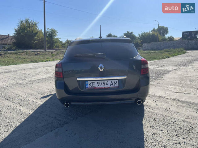 Черный Рено Лагуна, объемом двигателя 2.02 л и пробегом 307 тыс. км за 8500 $, фото 5 на Automoto.ua