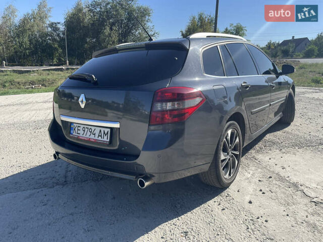 Черный Рено Лагуна, объемом двигателя 2.02 л и пробегом 307 тыс. км за 8500 $, фото 4 на Automoto.ua