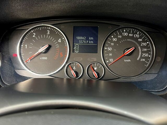 Черный Рено Лагуна, объемом двигателя 1.5 л и пробегом 190 тыс. км за 8300 $, фото 11 на Automoto.ua