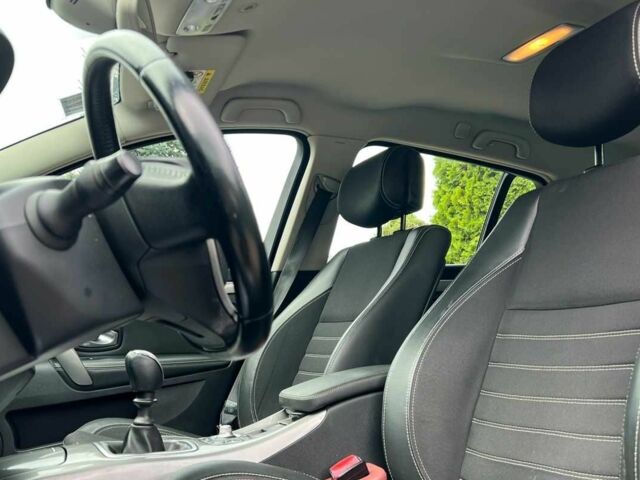 Черный Рено Лагуна, объемом двигателя 1.5 л и пробегом 370 тыс. км за 8700 $, фото 8 на Automoto.ua