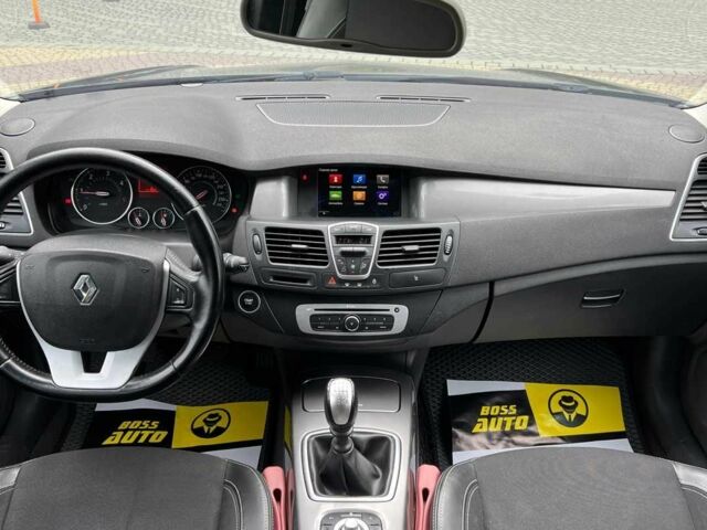 Черный Рено Лагуна, объемом двигателя 1.5 л и пробегом 370 тыс. км за 8700 $, фото 10 на Automoto.ua