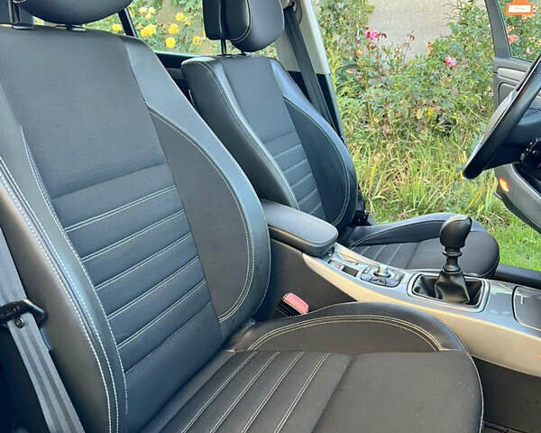 Черный Рено Лагуна, объемом двигателя 2 л и пробегом 224 тыс. км за 9250 $, фото 23 на Automoto.ua