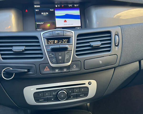 Черный Рено Лагуна, объемом двигателя 2 л и пробегом 224 тыс. км за 9250 $, фото 19 на Automoto.ua