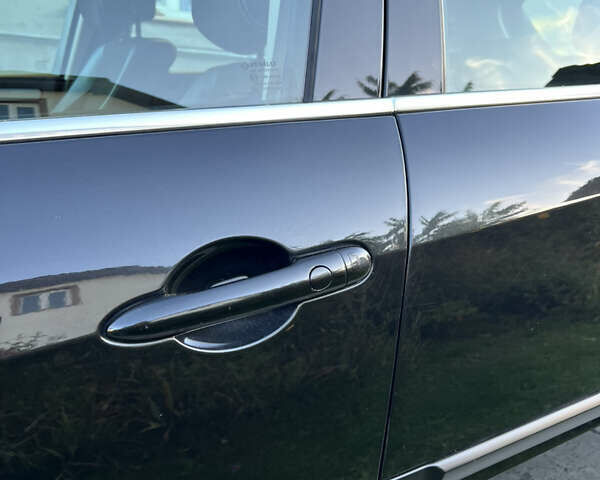 Черный Рено Лагуна, объемом двигателя 2 л и пробегом 224 тыс. км за 9250 $, фото 13 на Automoto.ua