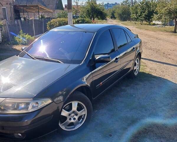 Чорний Рено Лагуна, об'ємом двигуна 1.78 л та пробігом 330 тис. км за 3000 $, фото 1 на Automoto.ua
