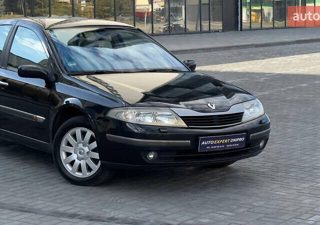Черный Рено Лагуна, объемом двигателя 1.78 л и пробегом 137 тыс. км за 5900 $, фото 2 на Automoto.ua