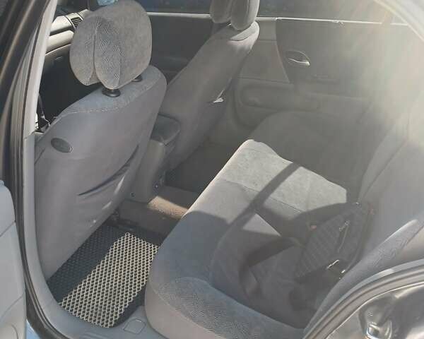 Чорний Рено Лагуна, об'ємом двигуна 1.78 л та пробігом 330 тис. км за 3000 $, фото 6 на Automoto.ua