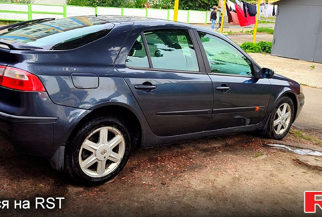 Черный Рено Лагуна, объемом двигателя 2 л и пробегом 352 тыс. км за 3100 $, фото 6 на Automoto.ua