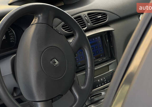 Черный Рено Лагуна, объемом двигателя 1.78 л и пробегом 137 тыс. км за 5900 $, фото 9 на Automoto.ua