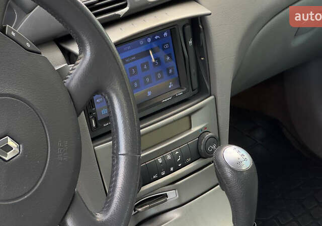 Черный Рено Лагуна, объемом двигателя 1.78 л и пробегом 137 тыс. км за 5900 $, фото 10 на Automoto.ua