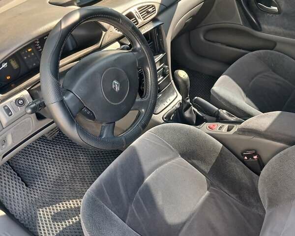 Чорний Рено Лагуна, об'ємом двигуна 1.78 л та пробігом 330 тис. км за 3000 $, фото 5 на Automoto.ua