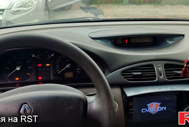 Черный Рено Лагуна, объемом двигателя 2 л и пробегом 352 тыс. км за 3100 $, фото 8 на Automoto.ua