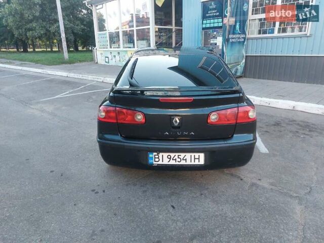 Черный Рено Лагуна, объемом двигателя 2.2 л и пробегом 317 тыс. км за 3500 $, фото 3 на Automoto.ua
