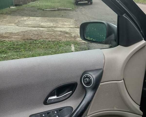 Черный Рено Лагуна, объемом двигателя 1.6 л и пробегом 224 тыс. км за 4900 $, фото 12 на Automoto.ua