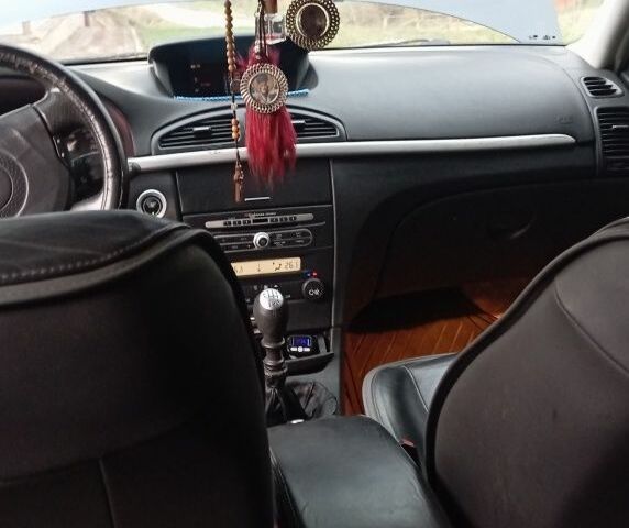 Чорний Рено Лагуна, об'ємом двигуна 1.9 л та пробігом 280 тис. км за 3400 $, фото 2 на Automoto.ua