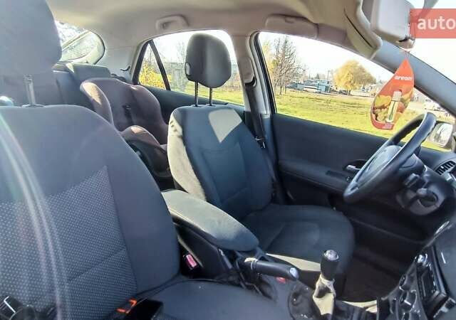 Рено Лагуна 2006 в Мурованные куриловцы на Automoto.ua Черный Рено Лагуна, объемом двигателя 1.6 л и пробегом 119 тыс. км за 4767 $, фото 11 на Automoto.ua