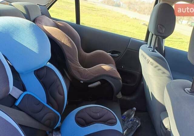 Рено Лагуна 2006 в Мурованные куриловцы на Automoto.ua Черный Рено Лагуна, объемом двигателя 1.6 л и пробегом 119 тыс. км за 4767 $, фото 10 на Automoto.ua