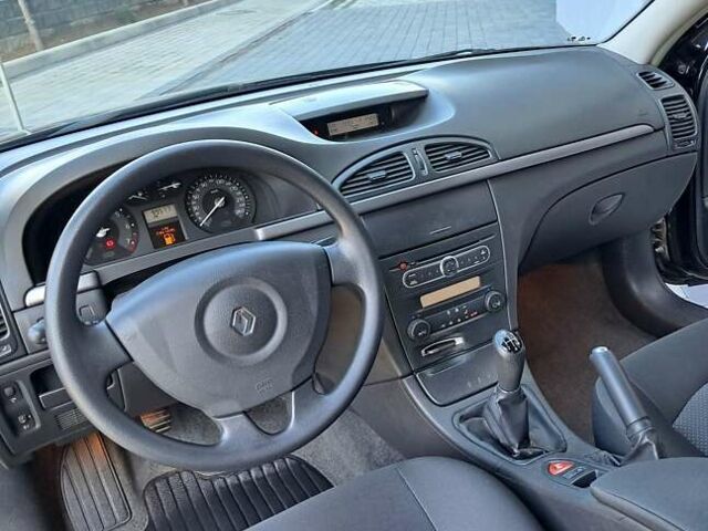 Черный Рено Лагуна, объемом двигателя 1.6 л и пробегом 99 тыс. км за 5300 $, фото 26 на Automoto.ua