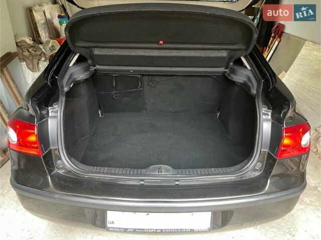 Чорний Рено Лагуна, об'ємом двигуна 1.6 л та пробігом 99 тис. км за 6800 $, фото 11 на Automoto.ua
