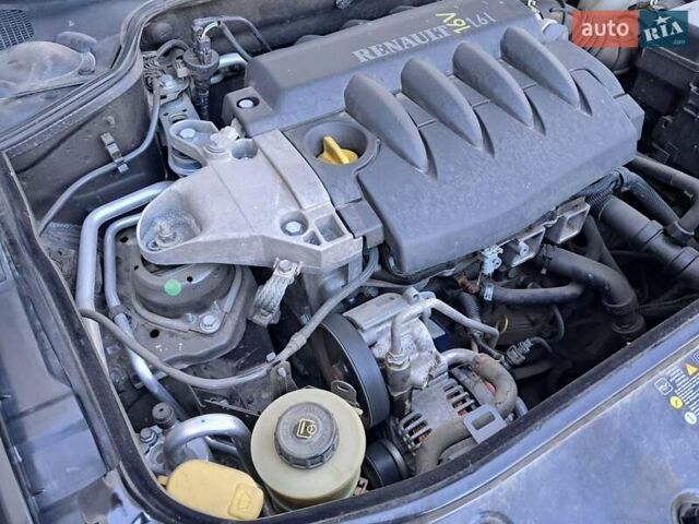Черный Рено Лагуна, объемом двигателя 1.6 л и пробегом 99 тыс. км за 5300 $, фото 38 на Automoto.ua
