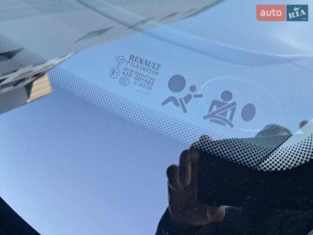 Черный Рено Лагуна, объемом двигателя 1.6 л и пробегом 99 тыс. км за 5300 $, фото 17 на Automoto.ua