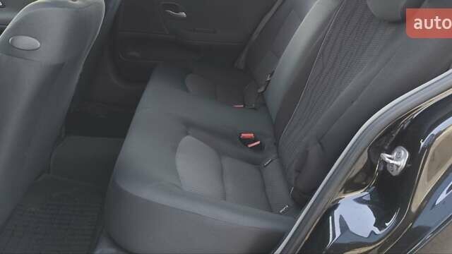 Черный Рено Лагуна, объемом двигателя 1.6 л и пробегом 100 тыс. км за 4900 $, фото 14 на Automoto.ua