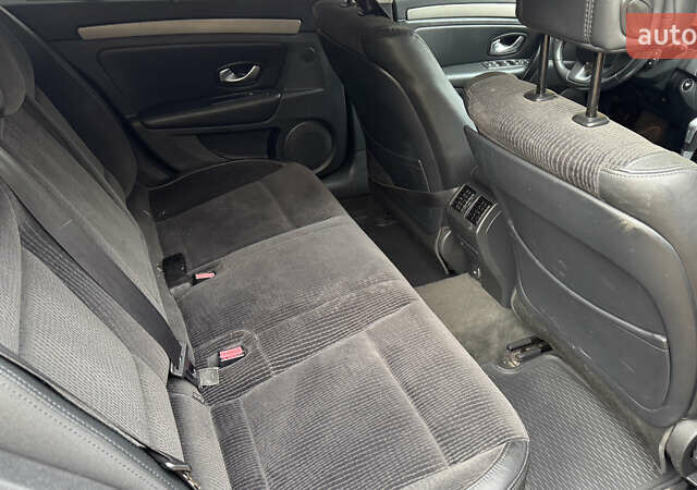 Рено Лагуна 2007 в Хмельницком на Automoto.ua Черный Рено Лагуна, объемом двигателя 2 л и пробегом 329 тыс. км за 5750 $, фото 15 на Automoto.ua