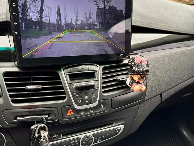 Черный Рено Лагуна, объемом двигателя 2 л и пробегом 299 тыс. км за 6200 $, фото 7 на Automoto.ua