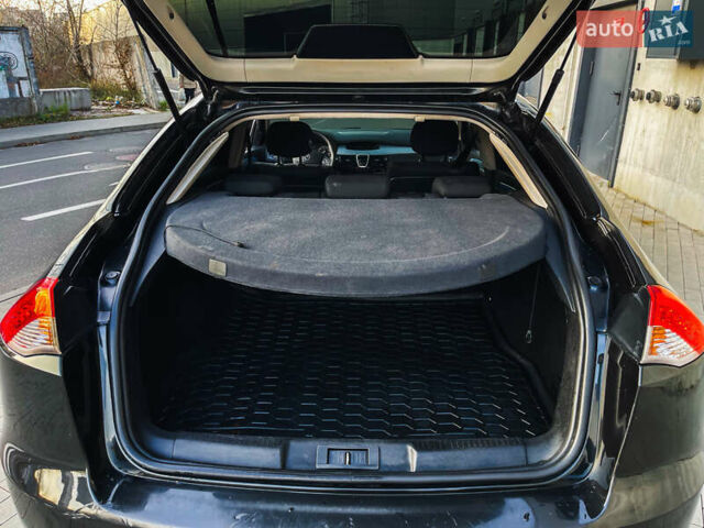 Черный Рено Лагуна, объемом двигателя 1.46 л и пробегом 423 тыс. км за 5800 $, фото 11 на Automoto.ua