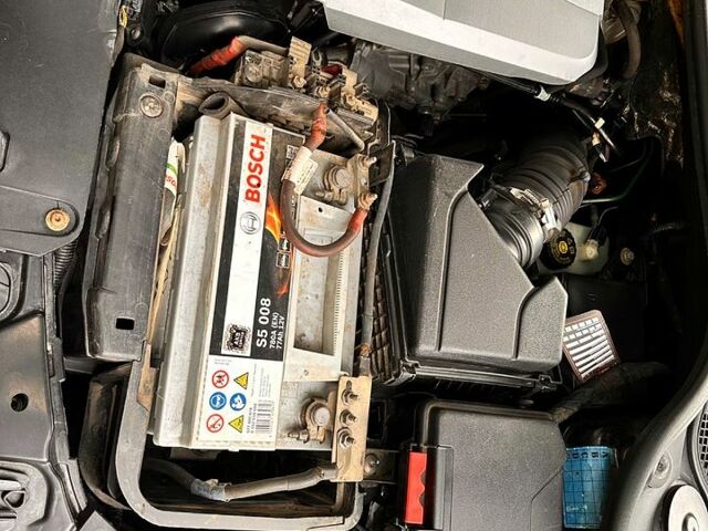 Черный Рено Лагуна, объемом двигателя 2 л и пробегом 299 тыс. км за 6200 $, фото 8 на Automoto.ua