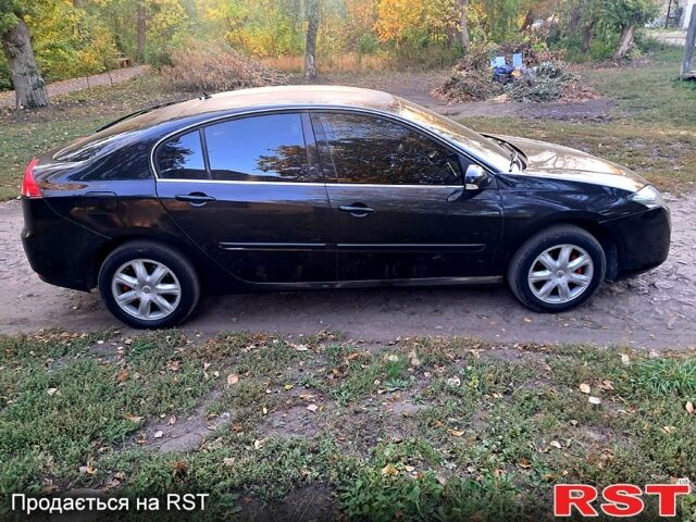 Черный Рено Лагуна, объемом двигателя 1.5 л и пробегом 249 тыс. км за 6700 $, фото 2 на Automoto.ua