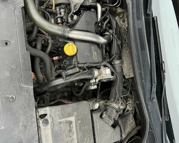 Черный Рено Лагуна, объемом двигателя 1.5 л и пробегом 268 тыс. км за 5699 $, фото 24 на Automoto.ua