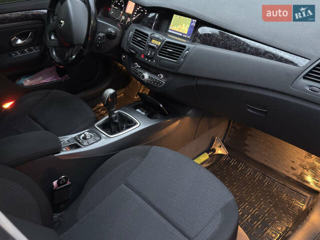 Черный Рено Лагуна, объемом двигателя 1.46 л и пробегом 300 тыс. км за 5500 $, фото 11 на Automoto.ua