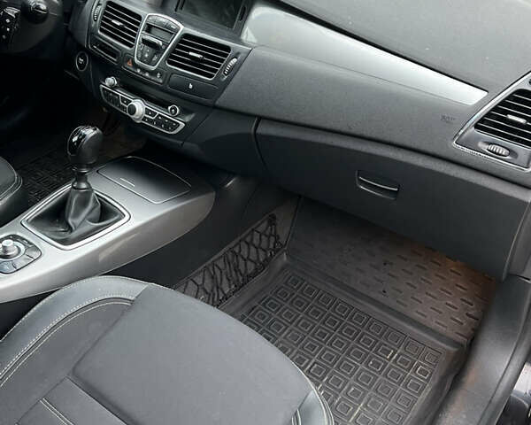 Черный Рено Лагуна, объемом двигателя 1.5 л и пробегом 268 тыс. км за 5699 $, фото 22 на Automoto.ua