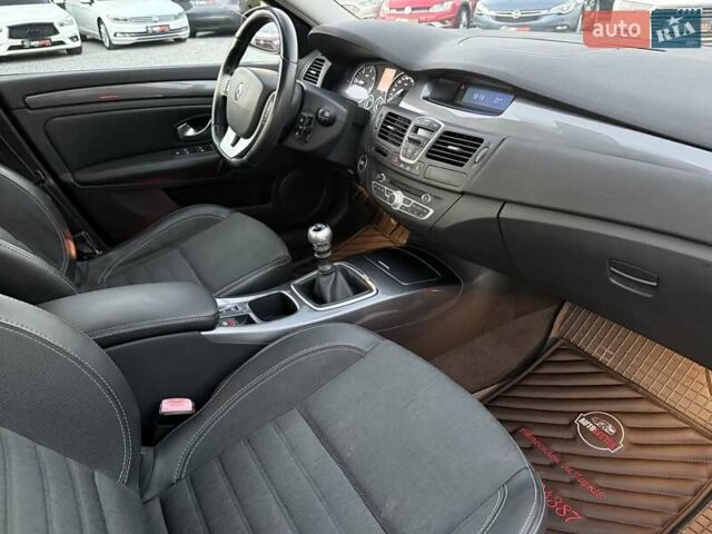 Чорний Рено Лагуна, об'ємом двигуна 2 л та пробігом 250 тис. км за 6700 $, фото 21 на Automoto.ua